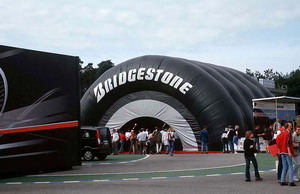 Команды уже недовольны позицией Bridgestone